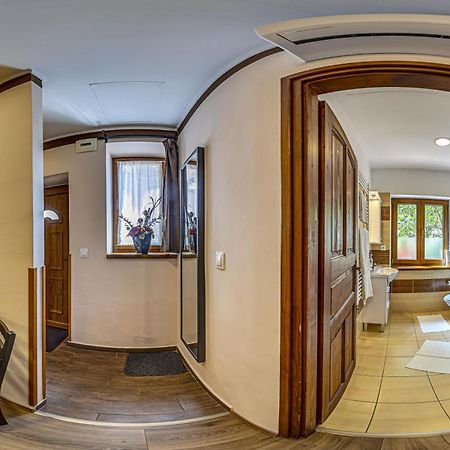 Napraforgo Wellness Haz Es Panzio Bed & Breakfast Pecs Luaran gambar