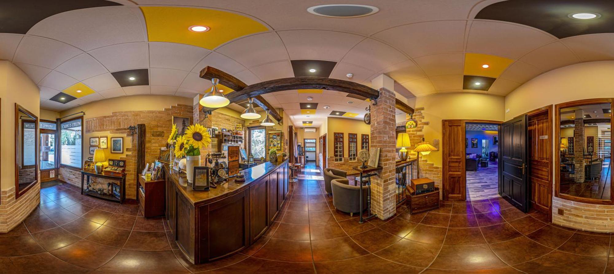 Napraforgo Wellness Haz Es Panzio Bed & Breakfast Pecs Luaran gambar