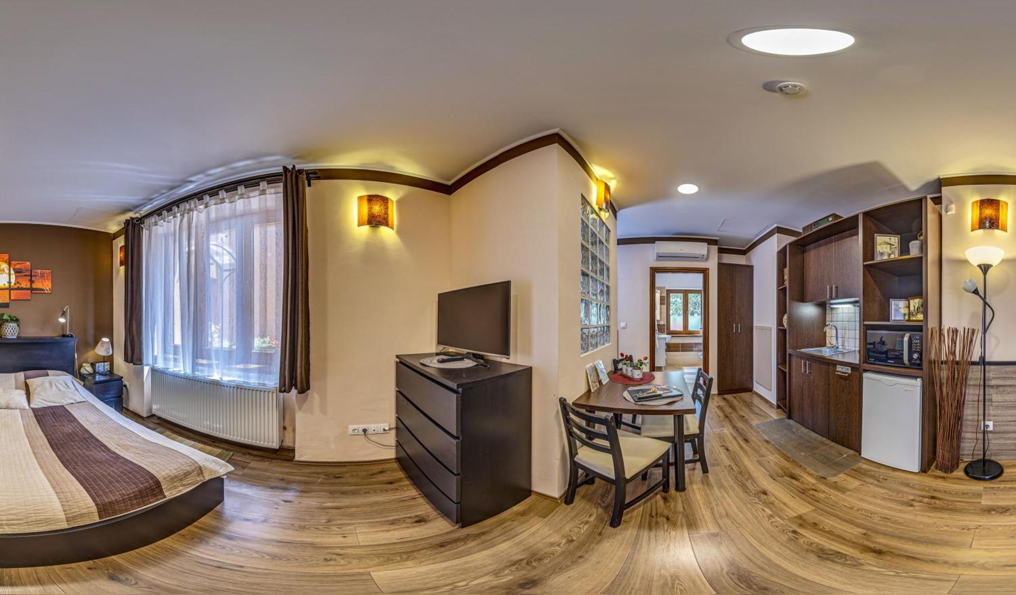 Napraforgo Wellness Haz Es Panzio Bed & Breakfast Pecs Luaran gambar