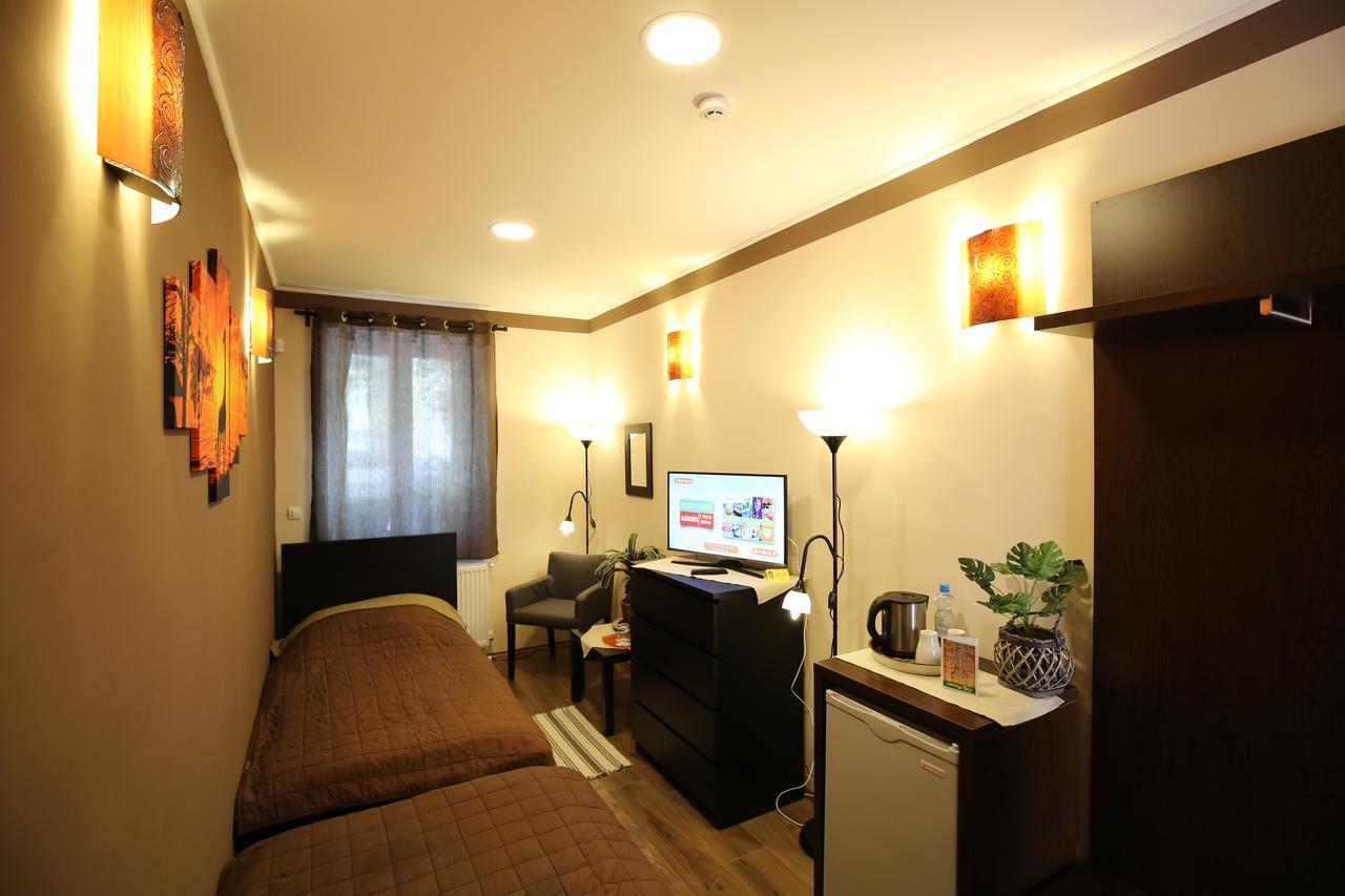 Napraforgo Wellness Haz Es Panzio Bed & Breakfast Pecs Luaran gambar